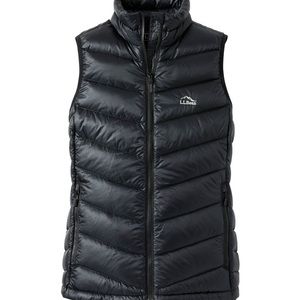 LL Bean Women’s Ultralight 850 Down Vest, Small Petite, Black